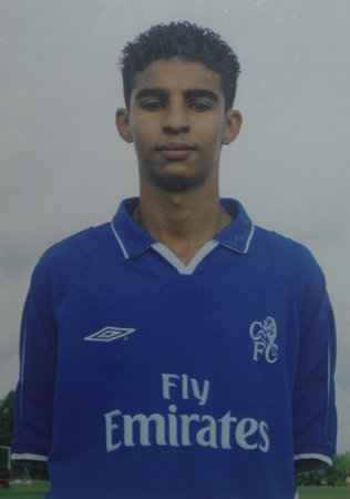 http://ayoub1990.vip-blog.com/medias/1006/ayoub1990-vip-blog-com-468506bousposeertchelsea.jpg